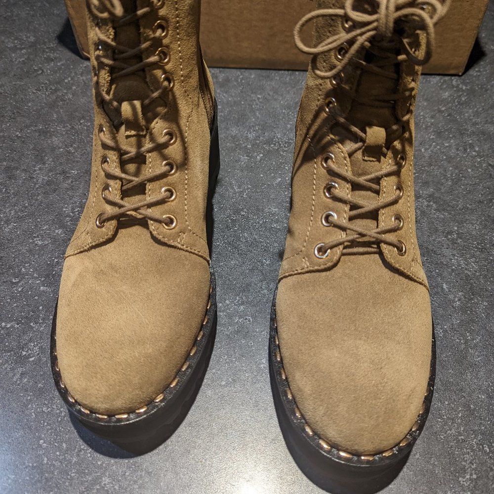 NWOT Vince Camuto Mecale Leather Hiker Boot